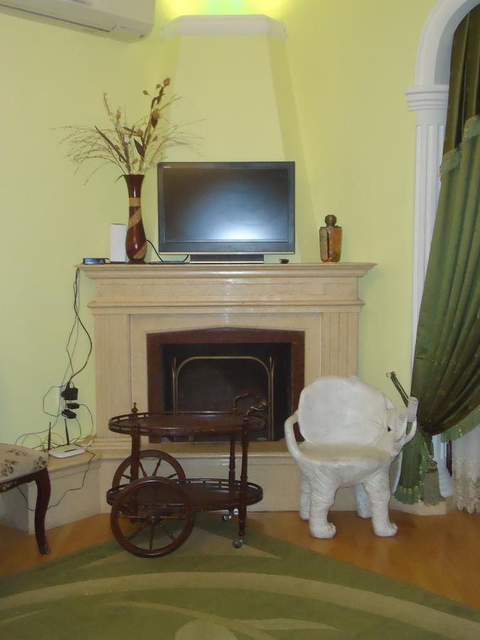 Bed and Breakfast Albatros Tbilisi Exterior foto