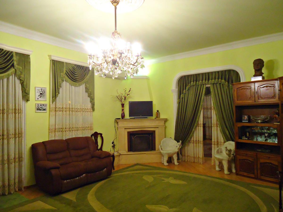 Bed and Breakfast Albatros Tbilisi Exterior foto